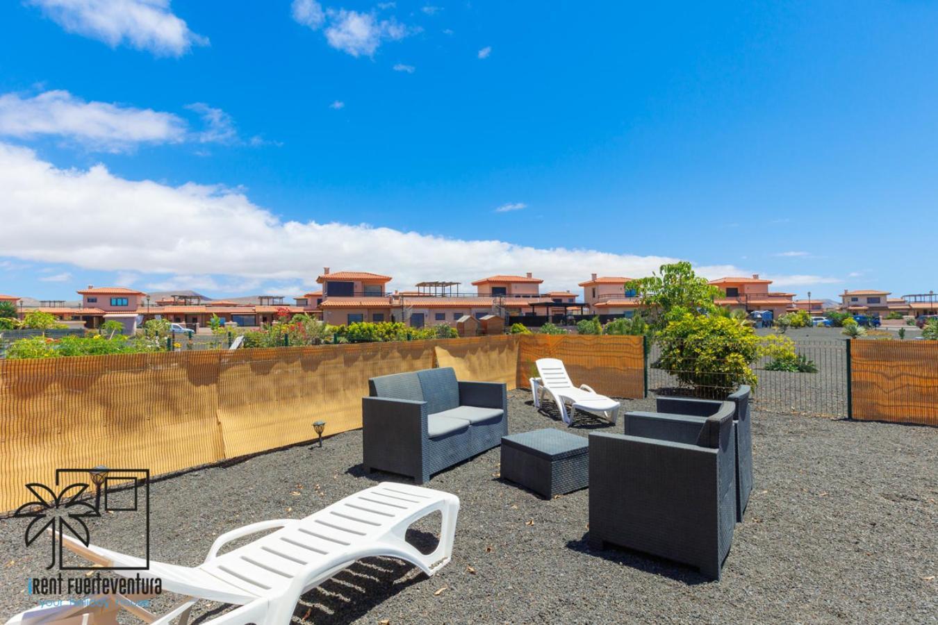 Casa De Los Viajeros Majanicho Irent Fuerteventura Villa Corralejo Exterior photo